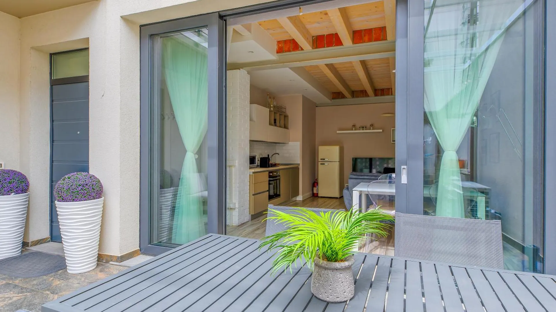 Terrace Bloom Heart Of Como Apartment